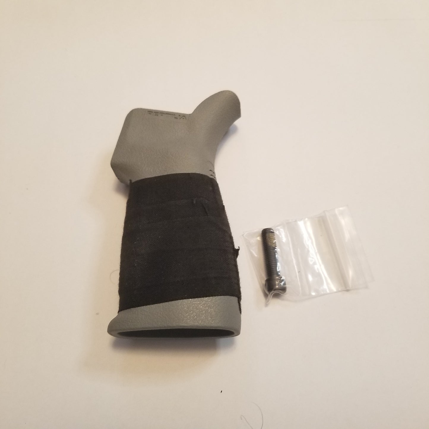 Reptilia Corp CQG-L grip, Gray (used)